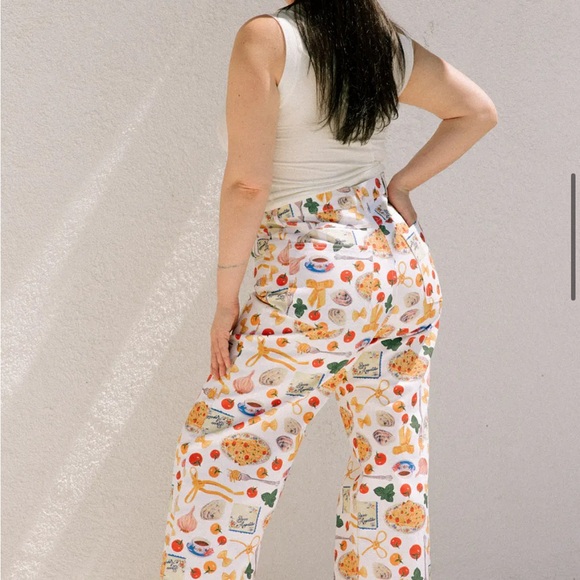 Lisa says Gah! Buon Appetito pasta princess pants size 8 - Picture 3 of 4